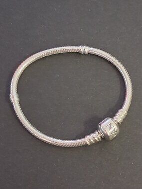 Pandora Iconic Moments Snake Chain Charm Bracelet – Sterling Silver (6.3") NIB